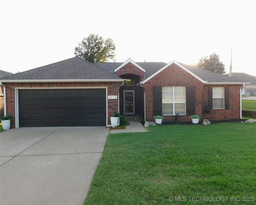 3112 N Ironwood Ave, Broken Arrow, OK, 74012-1769 | Card Image