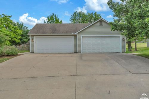 3519 and 3521 Morning Dove Circle, Lawrence, KS, 66049 | Card Image