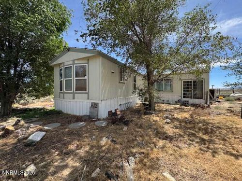 3765 Mountain View Dr, Winnemucca, NV, 89445-7600 | Card Image