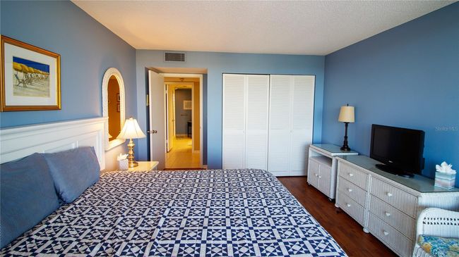 APT-605 - 100 Oakmont Ln, Condo with 2 bedrooms, 2 bathrooms and null parking in BELLEAIR FL | Image 12