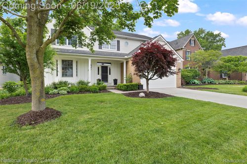 1201 Corral Ln, South Lyon, MI, 48178-5304 | Card Image