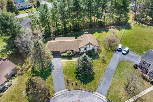 28 Brighton Ct, STUARTS DRAFT, VA, 24477 | Card Image