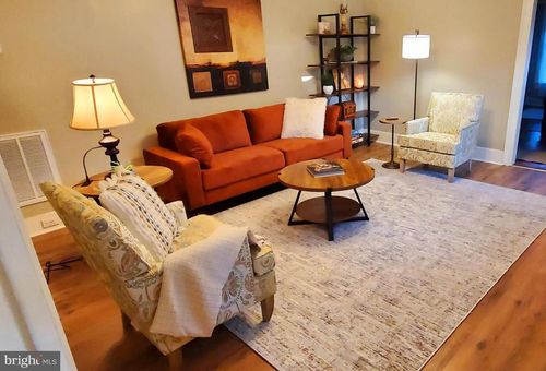 apt-1-404 N Main Street, EDINBURG, VA, 22824 | Card Image