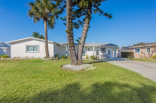 3926 Fontainebleau Dr, TAMPA, FL, 33634-7421 | Card Image