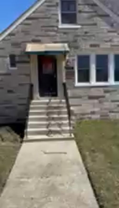 9131 S Merrill Avenue, Chicago, IL, 60617 | Card Image