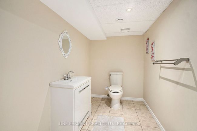 1208 Stanton Rd, House other with 3 bedrooms, 2 bathrooms and 5 parking in Ottawa ON | Image 12