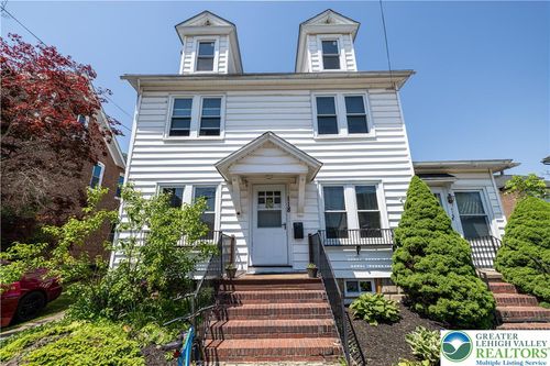 118 S 3rd St, Bangor, PA, 18013-2518 | Card Image