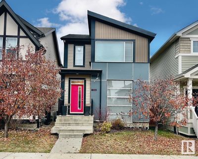 3124 Paisley Rd Sw, House other with 3 bedrooms, 3 bathrooms and null parking in Edmonton AB | Image 1