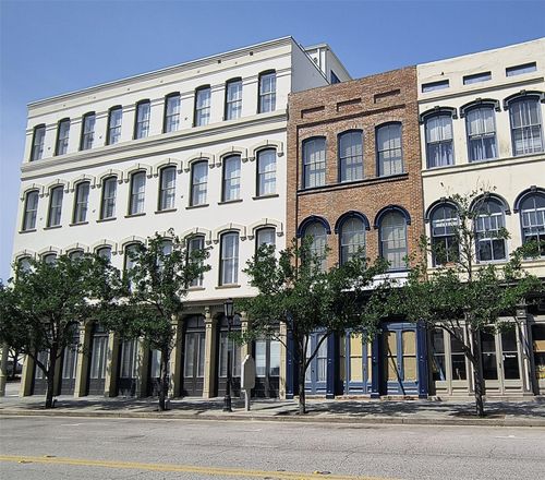 217 23rd St, Galveston, TX, 77550-1593 | Card Image