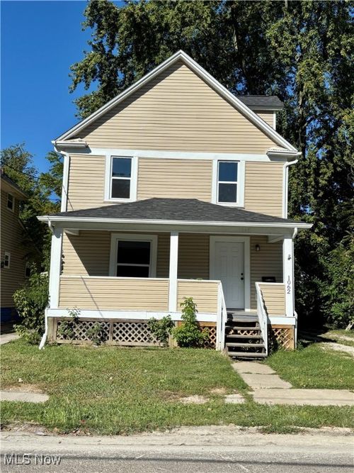 1062 Big Falls Ave, Akron, OH, 44310-1424 | Card Image