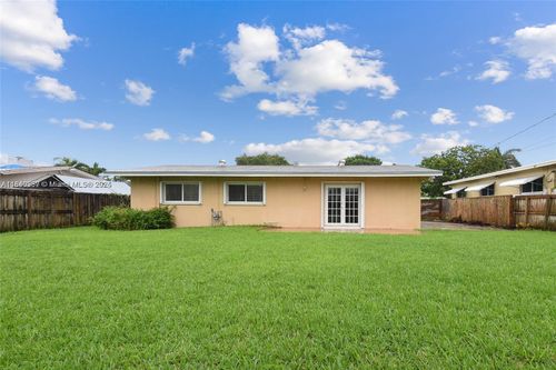 20545 Leeward Ln, Cutler Bay, FL, 33189-2415 | Card Image