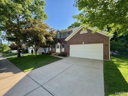 650 Legends View Dr, Eureka, MO, 63025-2093 | Card Image