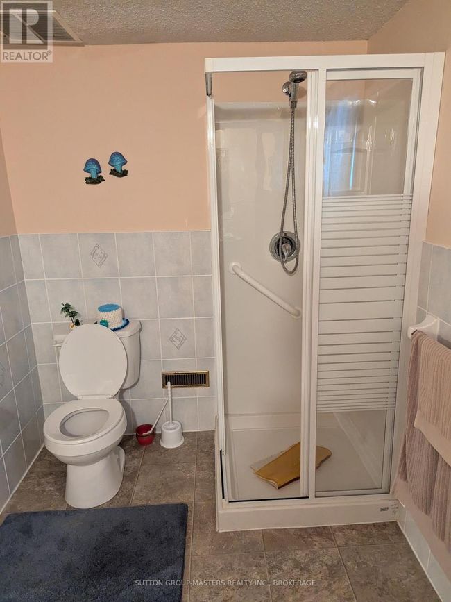 2212 Battersea Rd, House other with 3 bedrooms, 3 bathrooms and 6 parking in Glenburnie ON | Image 18