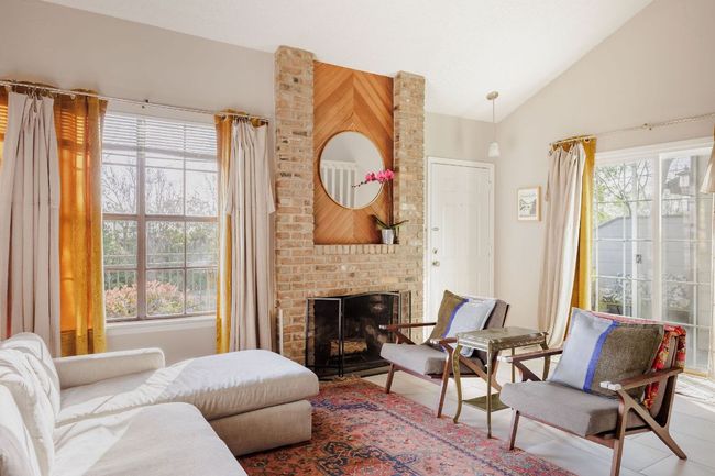 APT-14 - 1748 Ohlen Rd, Condo with 2 bedrooms, 2 bathrooms and 1 parking in Austin TX | Image 4