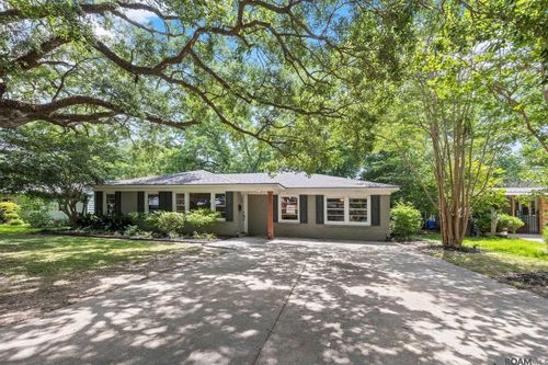 331 S Fairfax Dr, Baton Rouge, LA, 70806-4122 | Card Image