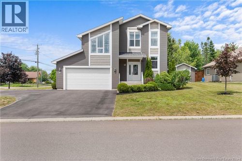 10 Yves Crt, Dieppe, NB, E1A0Z7 | Card Image