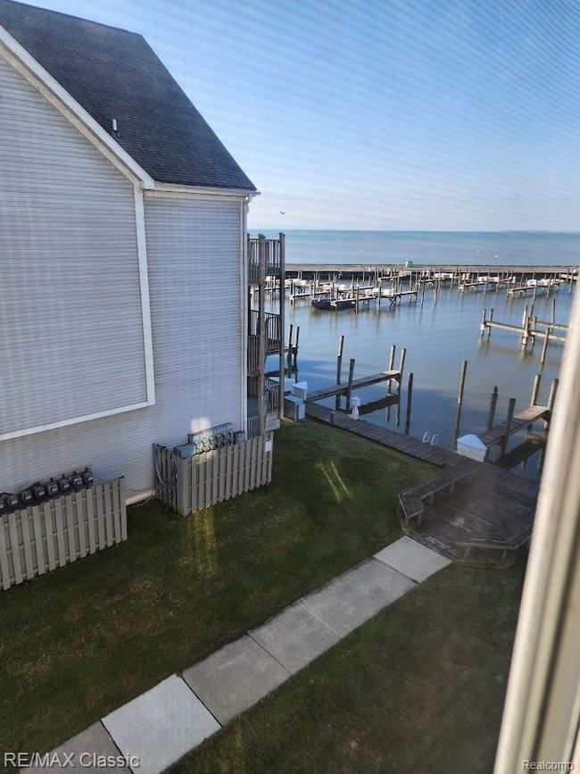 UNIT-301 - 37512 Jefferson Avenue, Condo with 2 bedrooms, 2 bathrooms and null parking in Harrison Charter Township MI | Image 21