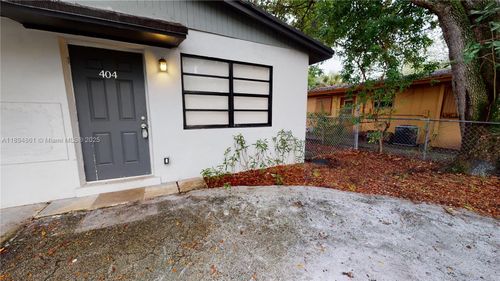 0-404 Nw 21st Ter, Fort Lauderdale, FL, 33311-7714 | Card Image