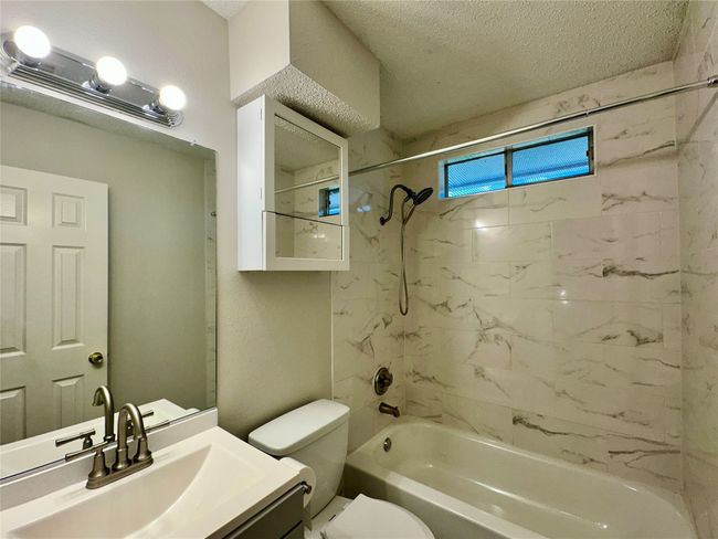 Upated upstairs bathroom with tub/shower combo | Image 10