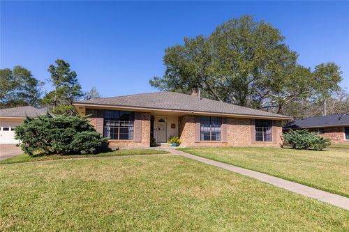 204 Briarwood Dr, Bellville, TX, 77418-3400 | Card Image