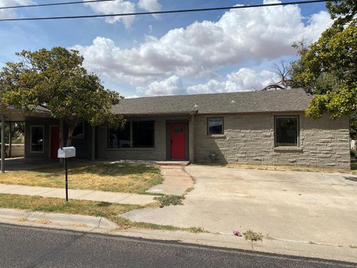 2305 30th St, Snyder, TX, 79549-4015 | Card Image