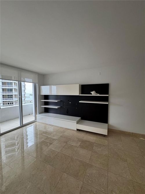 apt-1005-801 Brickell Key Blvd, Miami, FL, 33131-3714 | Card Image