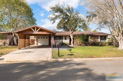 1513 E Crockett Ave, Harlingen, TX, 78550-8884 | Card Image