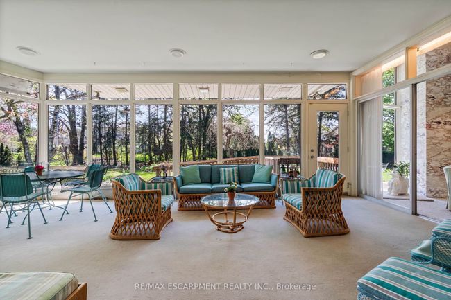274 Mountain Brow Blvd, House other with 5 bedrooms, 3 bathrooms and 10 parking in Hamilton ON | Image 26