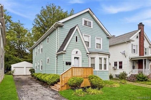 272 Windermere Blvd, Amherst, NY, 14226-3045 | Card Image
