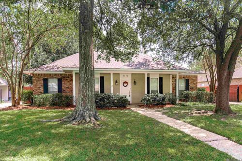 6245 Destrehan Dr, Baton Rouge, LA, 70820-5029 | Card Image