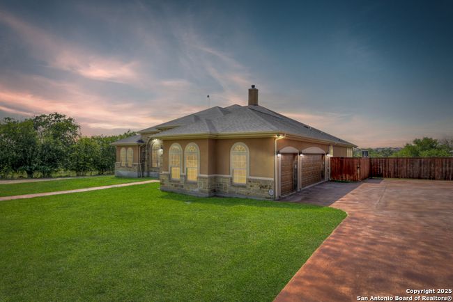 1755 Wiedner Rd, House other with 4 bedrooms, 3 bathrooms and null parking in Cibolo TX | Image 5