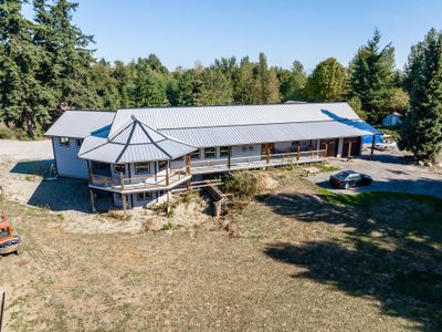 857 Bradner Rd, House other with 4 bedrooms, 3 bathrooms and null parking in Abbotsford BC | Image 1