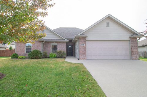 3104 Funderburg Mill Dr, COLUMBIA, MO, 65203-1482 | Card Image