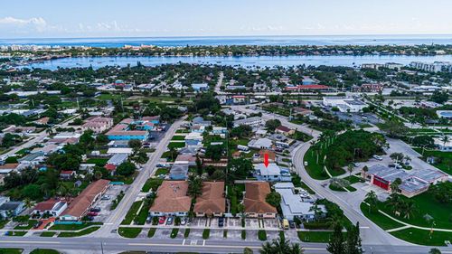 513 Greynolds Cir, Lantana, FL, 33462-4543 | Card Image