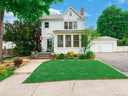 47-11 Belmont Rd, Great Neck, NY, 11020-1258 | Card Image