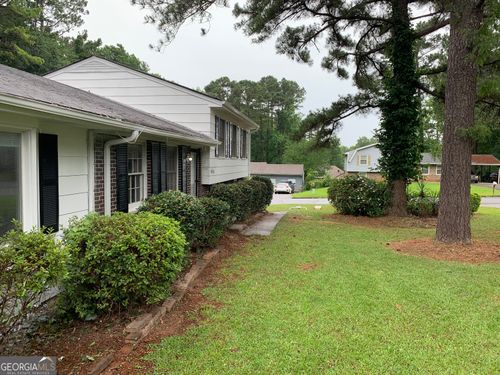 6953 Lodgepole Dr, Morrow, GA, 30260-3216 | Card Image