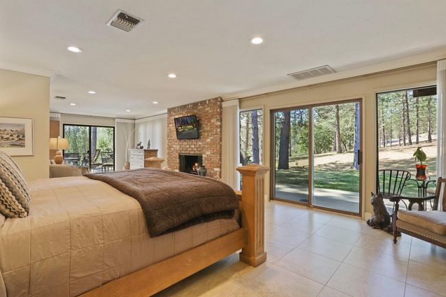 10415 - 10415 Mcmahon Rd, House other with 3 bedrooms, 5 bathrooms and null parking in Coulterville CA | Image 56