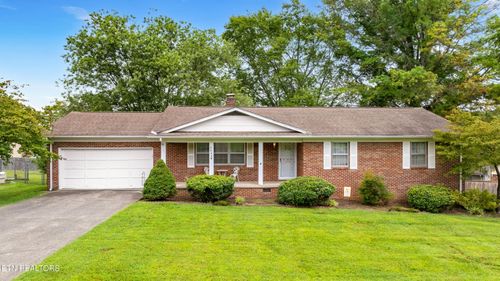 3404 N Fountaincrest Dr, Knoxville, TN, 37918-5612 | Card Image