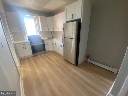 apt-5-202 N Main Ave, SCRANTON, PA, 18504-3388 | Card Image