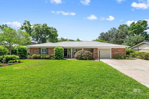 10 Paddock Dr, Fairhope, AL, 36532-1118 | Card Image