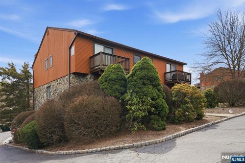 11 Brookside Hts, Wanaque, NJ, 07465-1663 | Card Image
