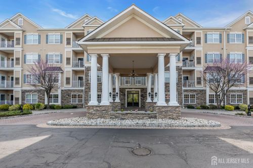 apt-329-540 Cranbury Rd, East Brunswick, NJ, 08816-5438 | Card Image