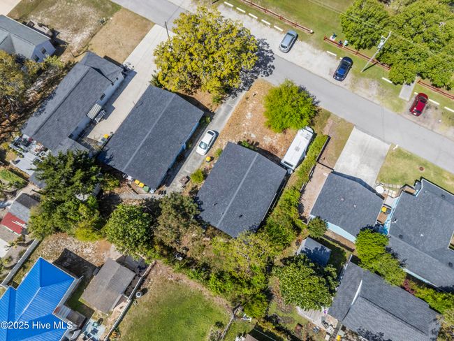 109 S Seventh Ave, House other with 2 bedrooms, 2 bathrooms and null parking in Kure Beach NC | Image 12