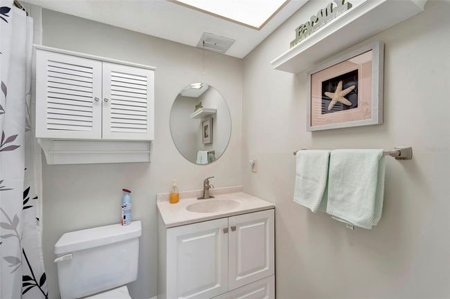 APT-107 - 649 Tamiami Trl S, Condo with 2 bedrooms, 2 bathrooms and null parking in Venice FL | Image 22