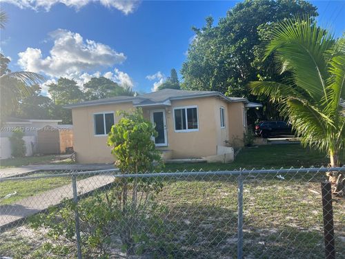801 Nw 105th St, Miami, FL, 33150-1049 | Card Image