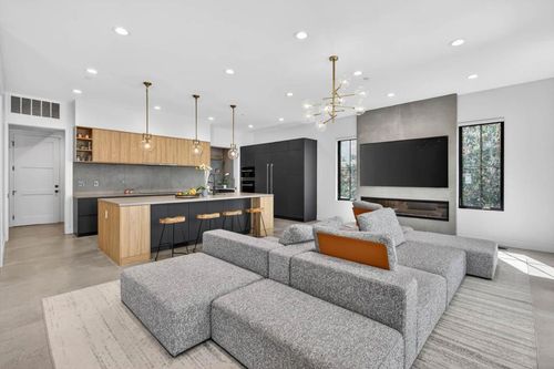 10291 Imperial Ave, Cupertino, CA, 95014 | Card Image