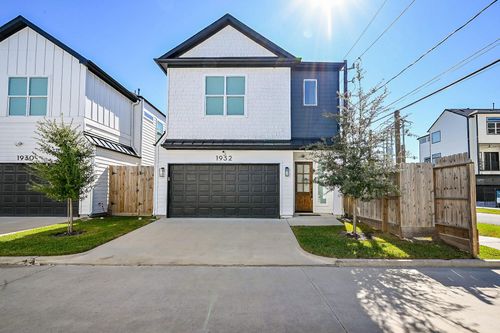 1932 Hoskins Dr, Houston, TX, 77080-5418 | Card Image