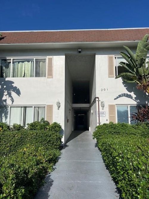 apt-13-201 Se 6th Ave, Pompano Beach, FL, 33060-7234 | Card Image