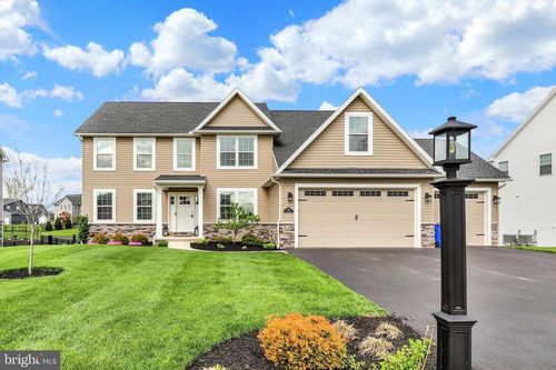 202 Delanie Drive Drive, GREENCASTLE, PA, 17225 | Card Image