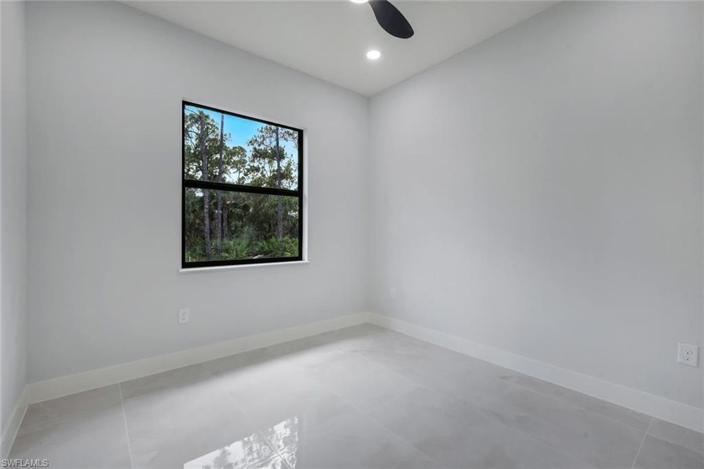 Residential in LEHIGH ACRES 3